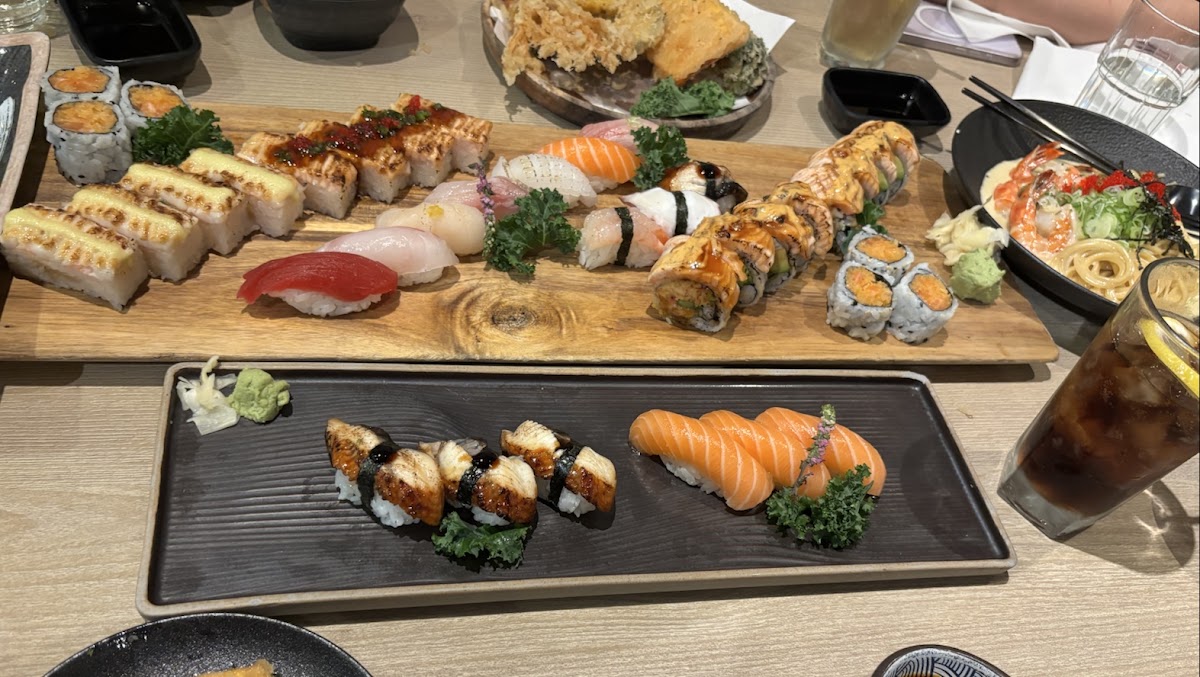 Hay Sushi Eglinton photo